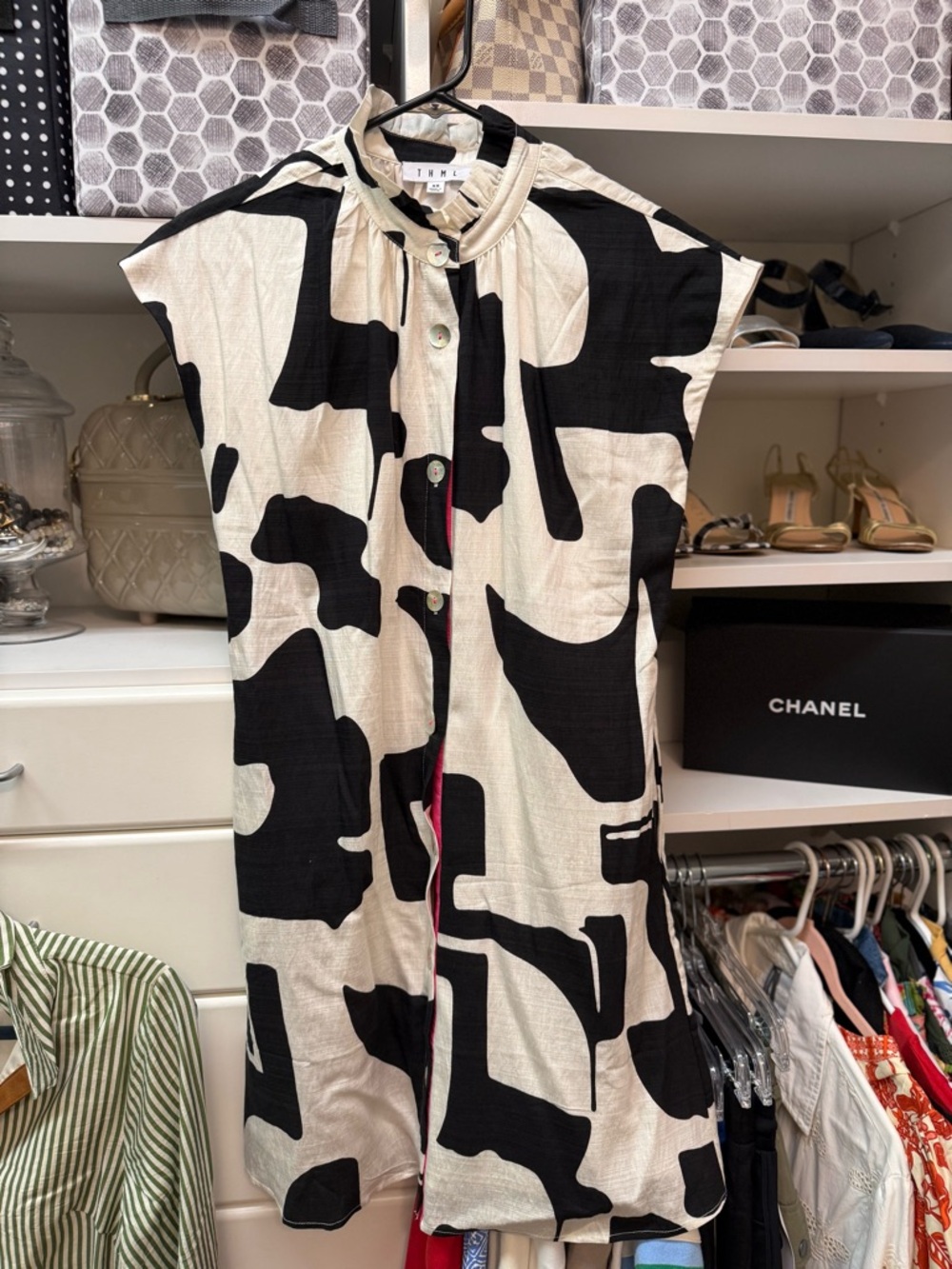 THML Black and White Abstract Midi Shirt Dress